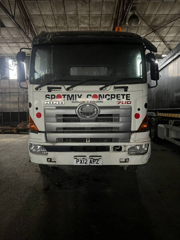 2012 Hino Mixer Main Photo